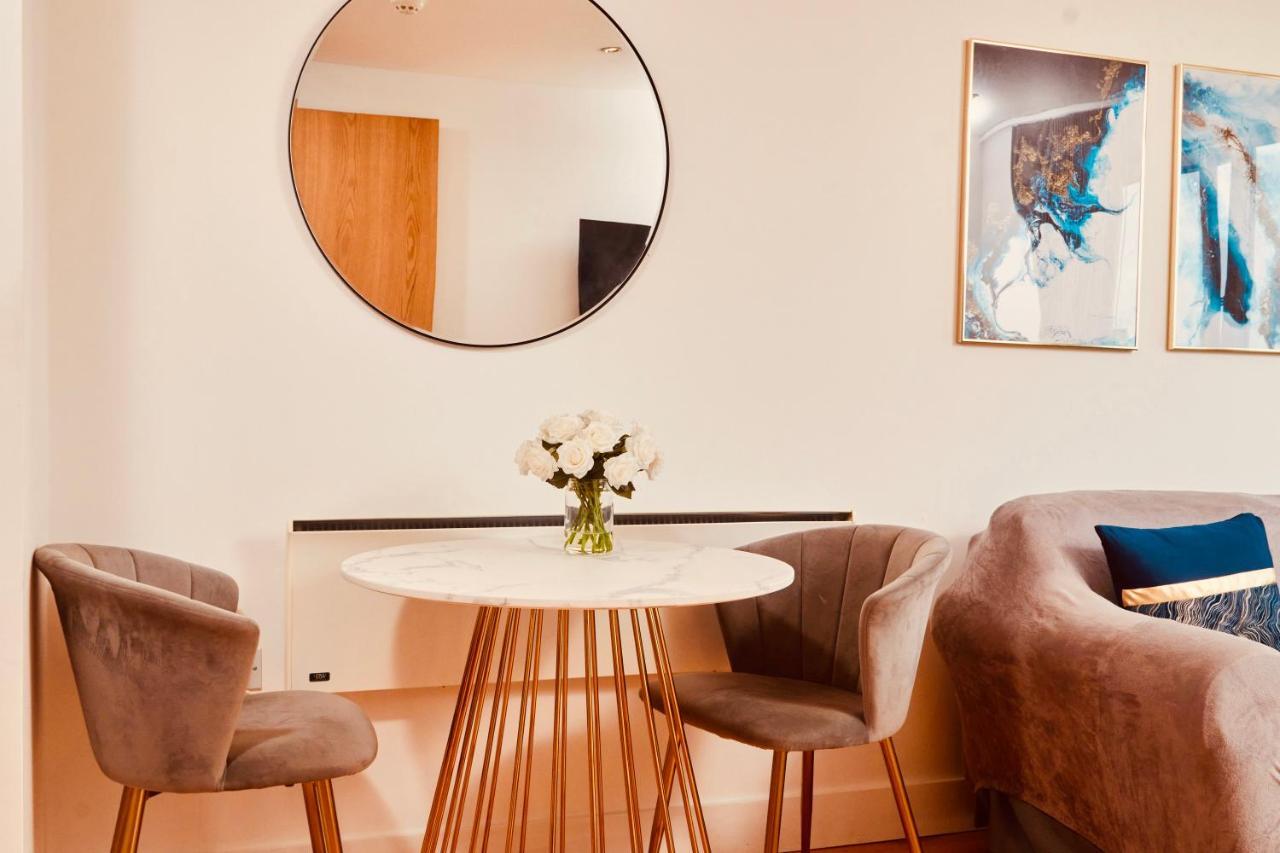 Primedoorstep Deluxe City Apt, River Canal View& Free Parking! Leeds  Exterior foto